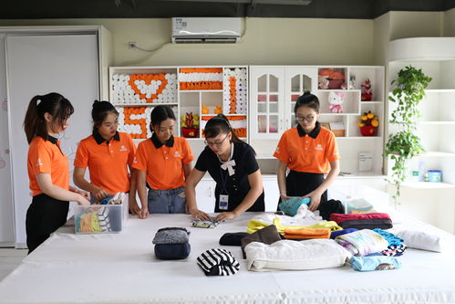 家政服務(wù)創(chuàng)新創(chuàng)業(yè)ppt,互聯(lián)網(wǎng)+家政服務(wù)創(chuàng)新創(chuàng)業(yè)策劃書,家政服務(wù)創(chuàng)業(yè)ppt