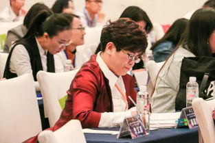 關于對2010度"草原英才"_高層次人才創(chuàng)新創(chuàng)業(yè)基地_