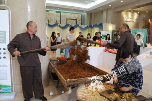 手工編織帶領(lǐng)村民創(chuàng)新創(chuàng)業(yè)