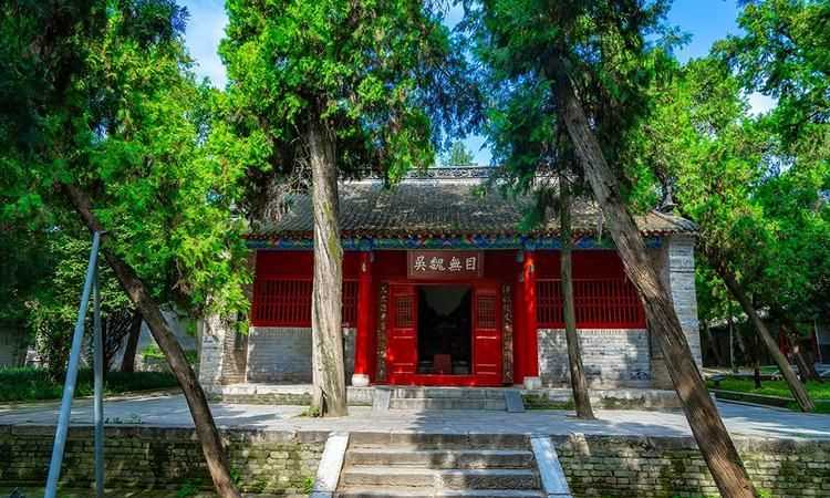 臥龍鳳雛出自哪里