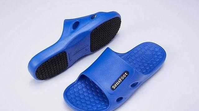 塑料拖鞋酸臭味怎么去除，塑料拖鞋臭味怎么快速去除？圖3