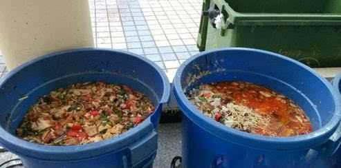 每天晚上飯都燒多了 一個鄰居說剩飯少吃 剩飯里糖分很高 吃了容易高血糖 我問一下這個是