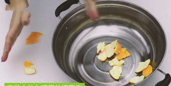 灰色衛(wèi)衣發(fā)黃怎么去除,灰色衣服曬了發(fā)黃了怎么辦圖1