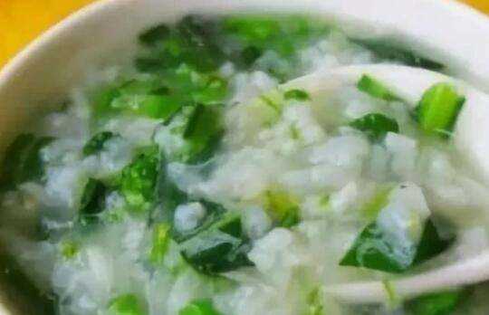 桑樹葉怎樣處理泡水喝,“山參熱補(bǔ)桑樹葉清補(bǔ)”怎樣正確食用桑葉圖5