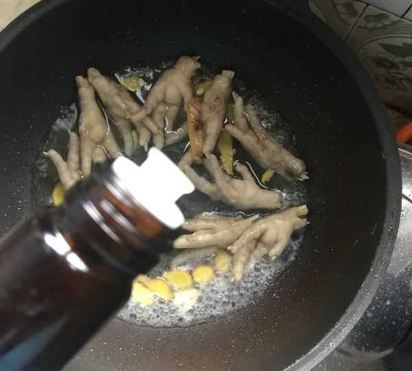 紅燒雞爪怎么做好吃,雞爪怎么炒做好吃又簡單易學(xué)圖10