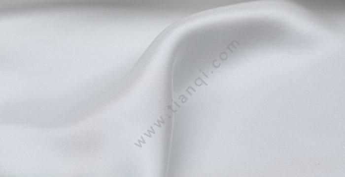 植物醋酸的衣服太皺了怎么辦呢