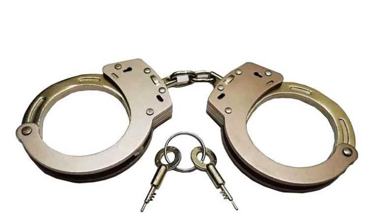 什么是腳鐐式教育