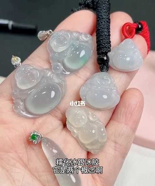 翡翠的冰糯種和糯冰種如何區(qū)分?