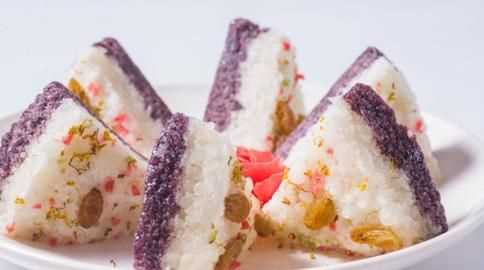 一個(gè)糍粑和一碗米飯的熱量哪個(gè)高