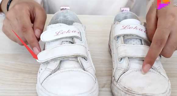 白色鞋子怎么洗才能洗的干凈,小白鞋怎么洗得干凈又白又快圖6