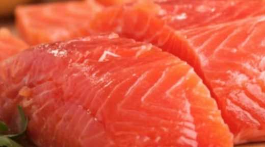 三文魚隔夜可以吃,三文魚隔夜放冰箱還能生吃嗎圖1