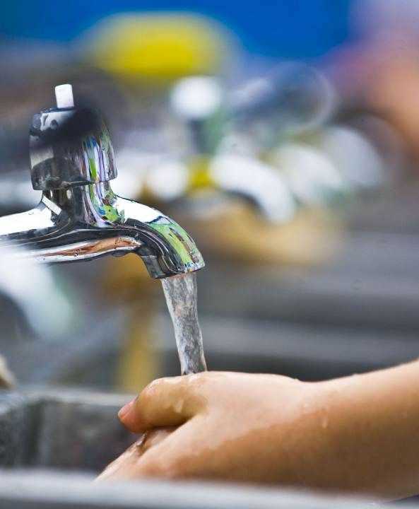 水管斷了怎么修,自來水的進水管壞了歸誰負責圖1