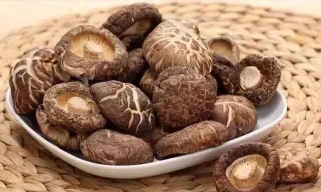 香菇長(zhǎng)什么樣的最好吃