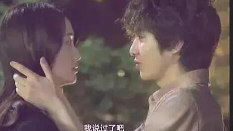 男生其實已經(jīng)暗示了喜歡你 男生其實已經(jīng)暗示了喜歡你