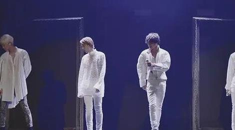 為什么男明星襠部總是平的