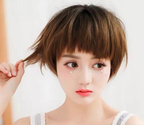 波波頭短發(fā)發(fā)型圖片 波波頭短發(fā)發(fā)型圖片