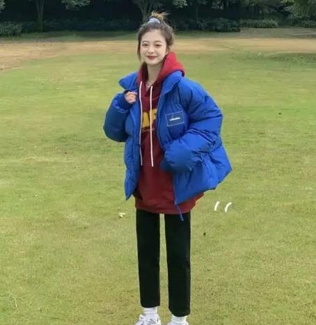 衛(wèi)衣怎么搭配外套 衛(wèi)衣怎么搭配外套