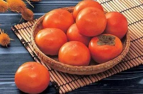 女人吃柿子有什么好處和壞處 女人吃柿子有什么好處和壞處