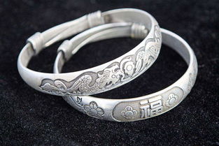 關(guān)于銀鐲子的詩句