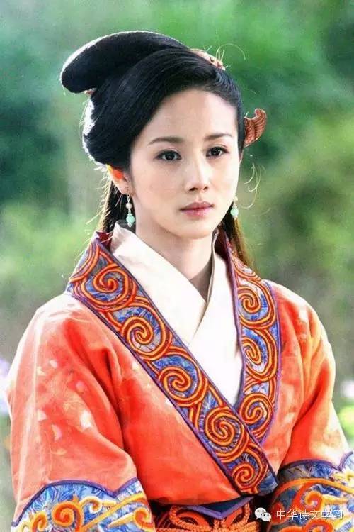 描寫花的情詩句古詩詞