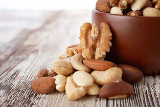 關(guān)于堅(jiān)果晾曬的詩(shī)句