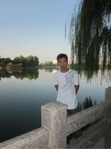 夏雨荷關(guān)于大明湖的詩句