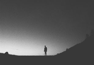 關于擁有與尋找的詩句