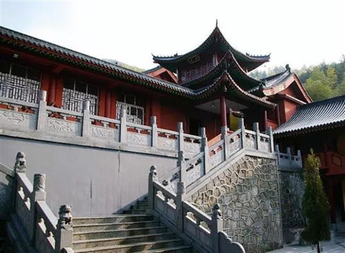 兩句關(guān)于條橋和寺的詩(shī)句