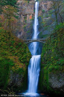 形容瀑布云的詩句古詩