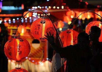 我要查一下那個關(guān)于元宵的詩句