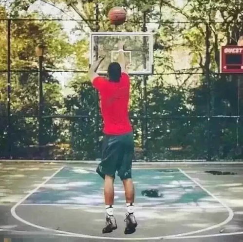 關(guān)于打籃球的打油詩句