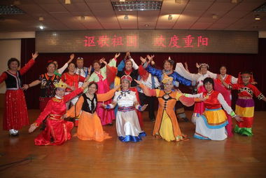 形容時(shí)裝表演的古詩句