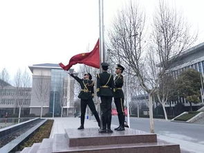 校園一角升旗臺作文200字