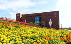 作文春夏秋冬的校園作文五百字作文