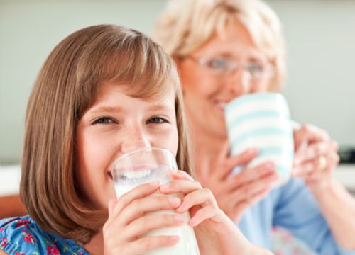 女人喝牛奶的注意事項