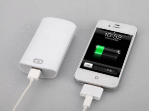 新買的充電寶注意事項(xiàng),充電寶第一次充電注意事項(xiàng),充電寶的使用方法及注意事項(xiàng)