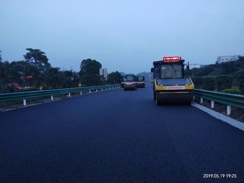 瀝青人工攤鋪?zhàn)⒁馐马?xiàng)