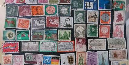 沒有粘牢的郵票