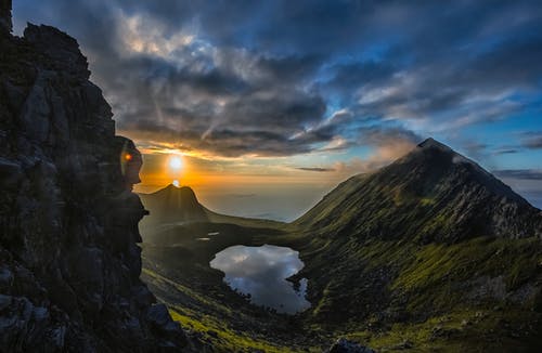 穿越我只想跑個(gè)龍?zhí)装⌒≌f(shuō)主角楚青完結(jié)版閱讀 穿越我只想跑個(gè)龍?zhí)装⌒≌f(shuō)主角楚青完結(jié)版閱讀