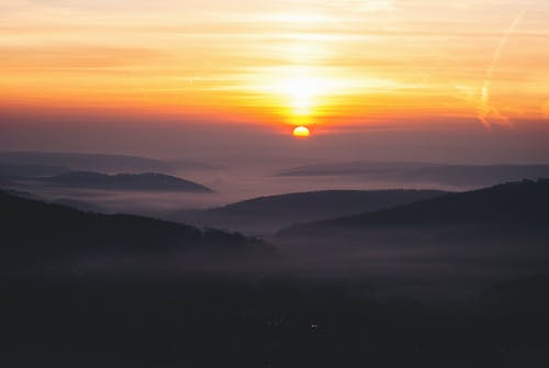 輕叩詩(shī)歌的大門(mén)作文300字集錦七篇