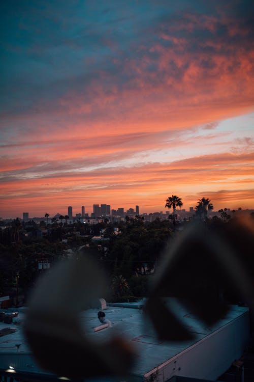 【熱門】高中周記青春勵(lì)志3篇 【熱門】高中周記青春勵(lì)志3篇