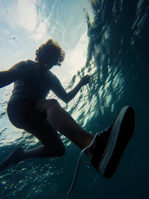 滿江紅懷子由作的翻譯賞析 滿江紅懷子由作的翻譯賞析