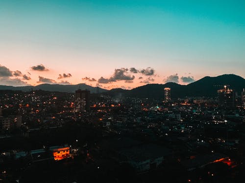 悼傷后赴東蜀辟至散關(guān)遇雪鑒賞及譯文注釋 悼傷后赴東蜀辟至散關(guān)遇雪鑒賞及譯文注釋