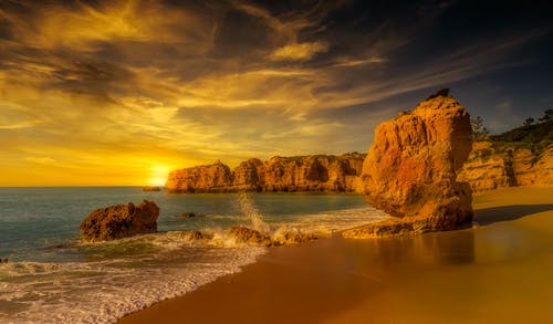 一生中陪伴你時間最長的人，不是父母，不是愛人，而是...