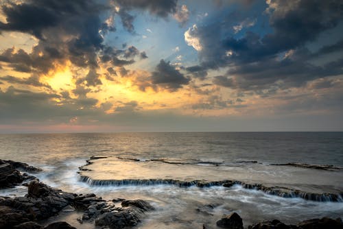 有關(guān)母親的詩句 有關(guān)母親的詩句