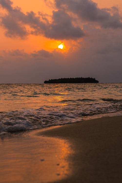 主語殘缺的三個(gè)條件 主語殘缺的三個(gè)條件
