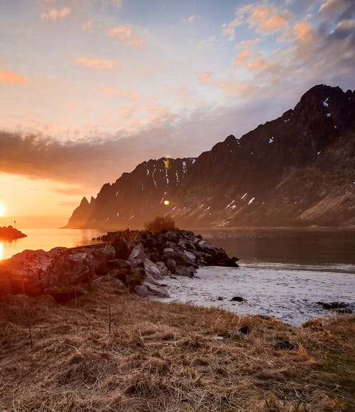 精選祝春節(jié)快樂(lè)的祝福語(yǔ)QQ大匯總71條